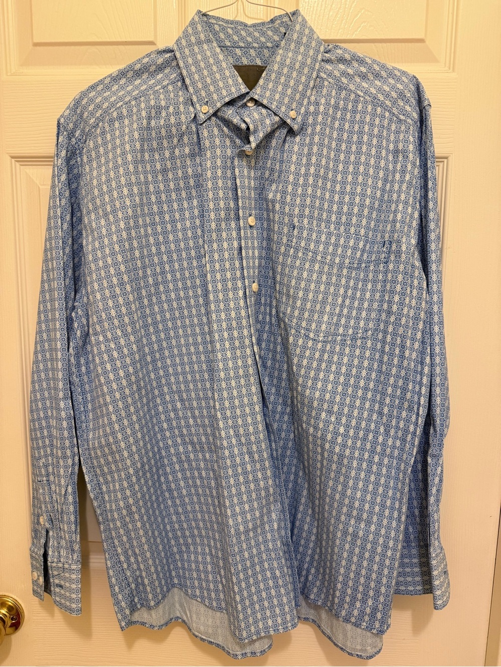 Men's Light Blue Geometric Button-Down Shirt